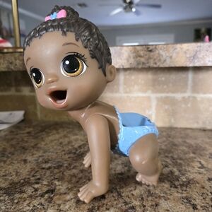 Baby Alive Lil Snacks Doll, Eats and "Poops," 8-inch Baby Doll